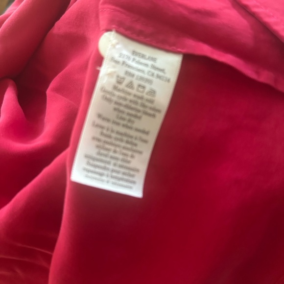 NWT Everlane Women's Red Fuchsia Tie Collar Silk Feel Blouse Size Medium - Picture 3 of 9